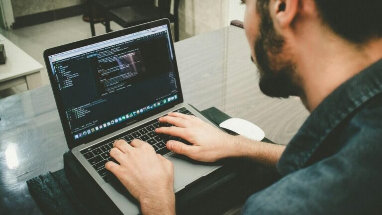 Como Criar uma API RESTful em Python com Flask em 5 Passos Simples